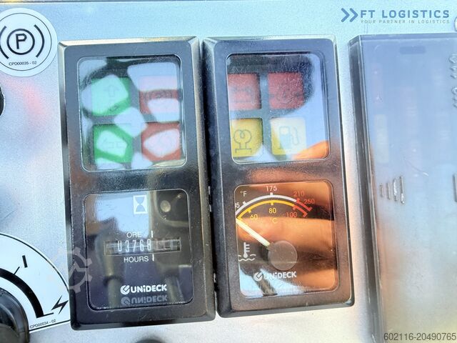 Stivuitor cu patru direcții Combilift C2500CB DIESEL TRIPLEX 5500 FREE LIFT