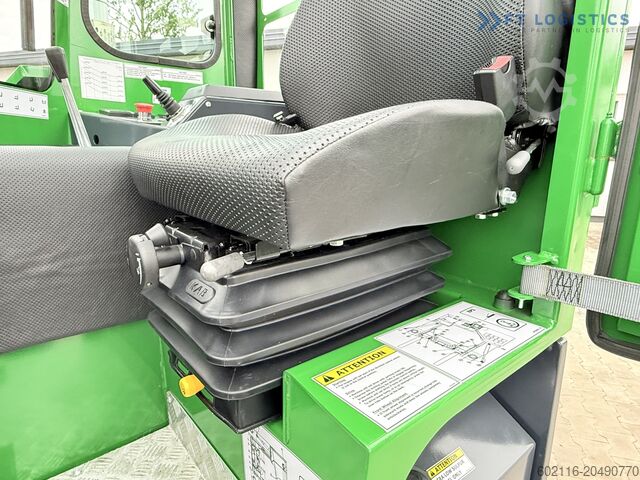 Wózek widłowy czterokierunkowy Combilift C4500 DIESEL DUPLEX WIDE FORK POSITIONER