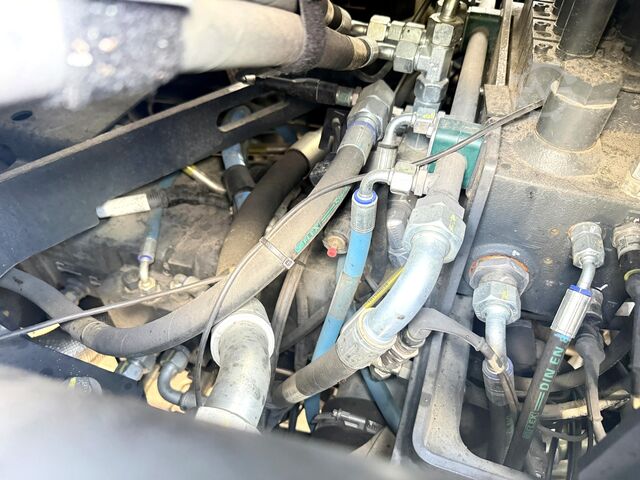 UVV 08/27 3.+4.Ventil Elektro 3.410 h Linde H 100D