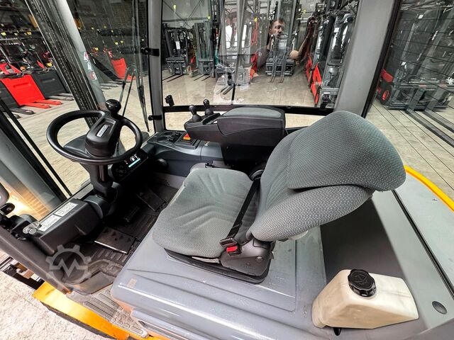 Service + UVV 07/27 Elektrisk 2.910 t Jungheinrich EFG S30