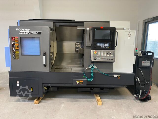 CNC-svarvning-fräsning DOOSAN Puma 2600SY II mit Siemens