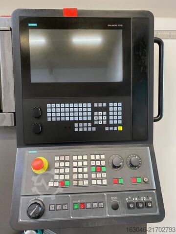 CNC-svarvning-fräsning DOOSAN Puma 2600SY II mit Siemens