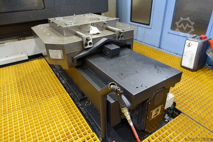 Centre d’usinage horizontal à double palette pour usage intensif Doosan HM1000