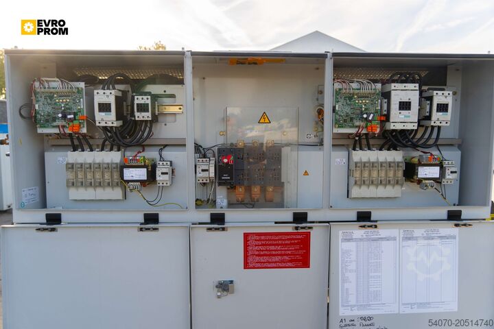 Refrigerador Used Watercooled chiller CARRIER 30HXC110 A0377 PEE 374 kW. 2008 yom