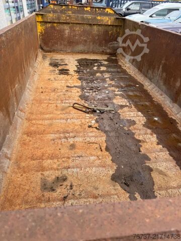 Konténer CONTAINER **CONTAINER**