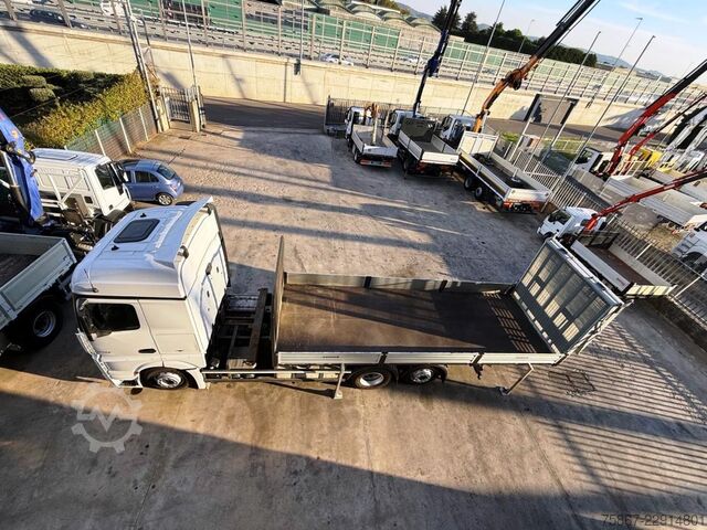 Değiştirilebilir kasalı kamyon Mercedes-Benz Actros 2542