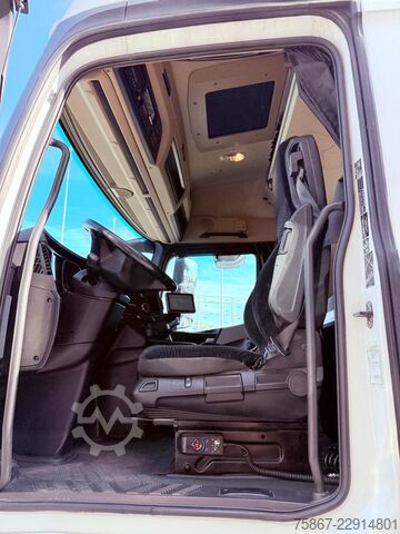Değiştirilebilir kasalı kamyon Mercedes-Benz Actros 2542