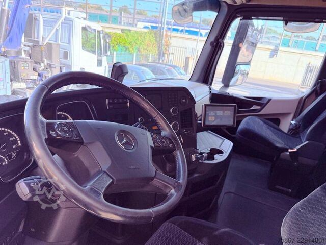 Değiştirilebilir kasalı kamyon Mercedes-Benz Actros 2542