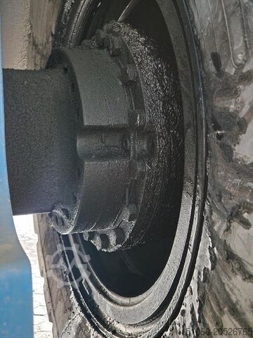 Volle container reachstacker SMV Konecranes SMV SC4537CAX5