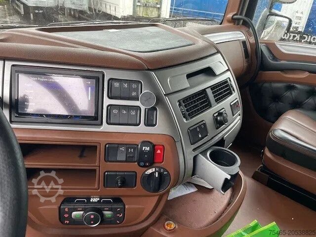 Padrão-SZM DAF XF 530 FT euro6