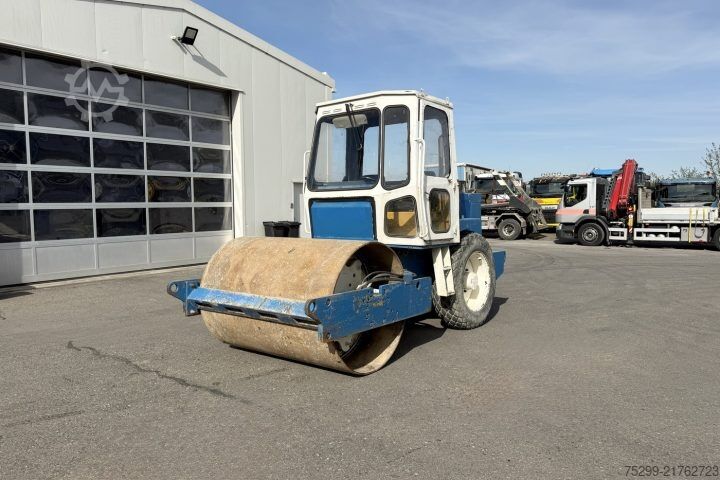 Egyéb  2000 W 602 BD Strassenwalze / Swiss-Vehicle