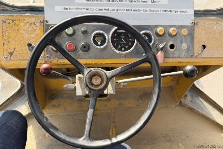 Egyéb  2000 W 602 BD Strassenwalze / Swiss-Vehicle