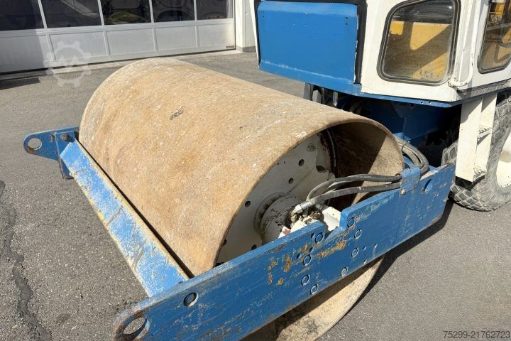 Egyéb  2000 W 602 BD Strassenwalze / Swiss-Vehicle