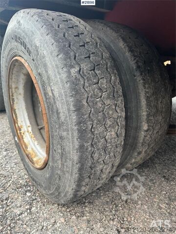 Niska ładowacz NC 3-axle machine trailer