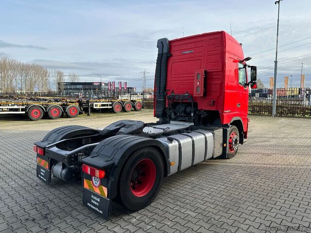 Farliga ämnen Volvo FH 13.420 GLOBETROTTER, ADR, Euro5, VEB, B Truck