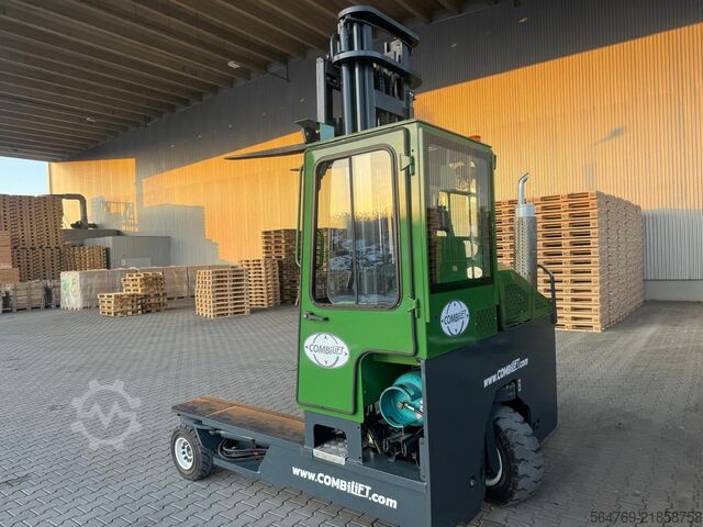 Stivuitor cu patru direcții Combilift C5000 / 5500 mm / free lift