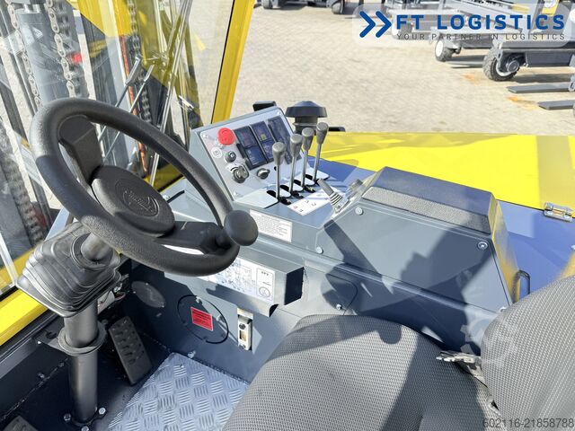 Stivuitor cu patru direcții Combilift CB4500 GAS TRIPLEX 6400 FORK POSITIONER