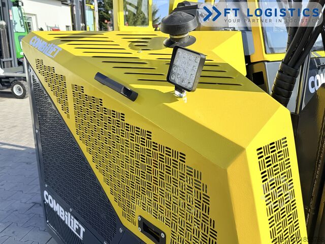 Stivuitor cu patru direcții Combilift CB4500 GAS TRIPLEX 6400 FORK POSITIONER