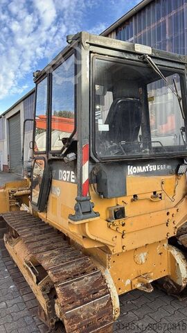 Bulldozer Komatsu D37E-5