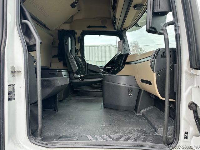 Standardní tahač MERCEDES-BENZ Actros 1848 / Retarder / Big Space