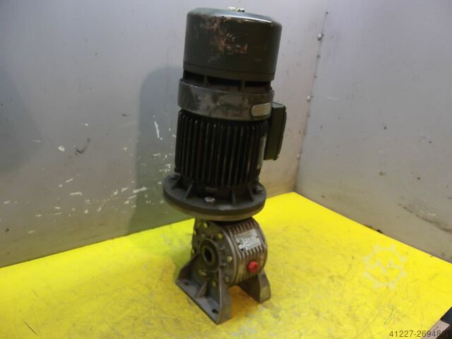 Motor de engrenagem 0,55 kW 93 rpm MGM CF80A4