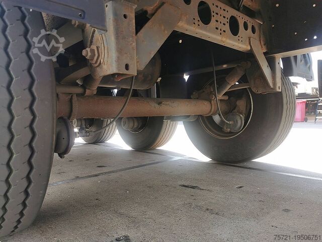 Schuifzeilen KRONE SDP 02 BÄR 2 TONS TAILLIFT