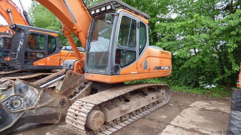 Hydraulisk bæltegraver DOOSAN EX CA DX 225 LC