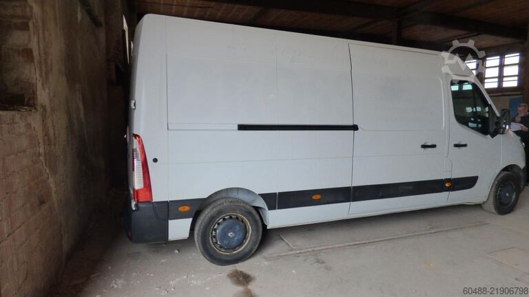 Přepravce RENAULT MASTER DCI 130