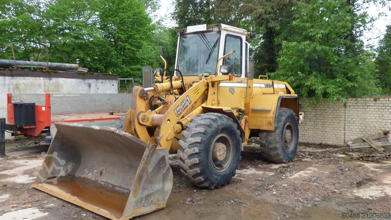 Yükleyici LIEBHERR E 521