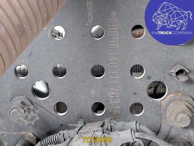 Veszélyes anyagok Mercedes-Benz Actros 1842