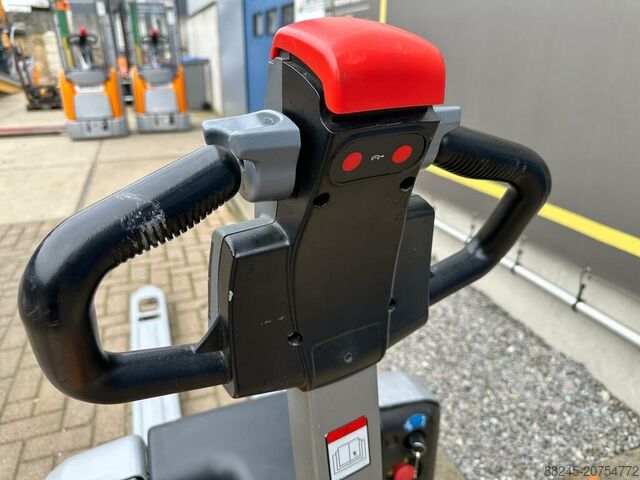 VS-22592 Elektryczny wózek paletowy Still ech15 z długimi widłami STILL ech15