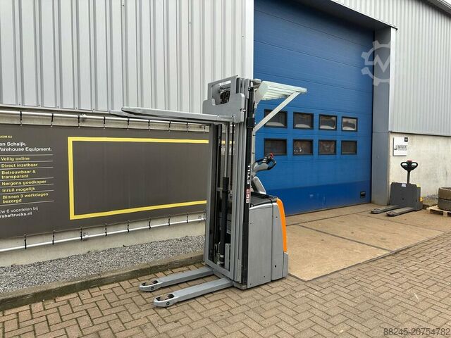 VS-22581 Elektrische triplex stapelaar Still EXV SF 14 5.316mm STILL EXV SF 14