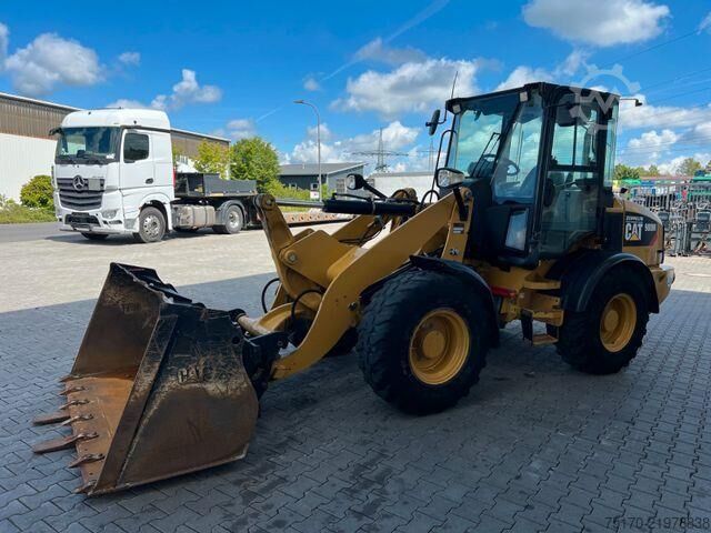Yükleyici CAT 908M / 2.644h / Gabel / Schaufel