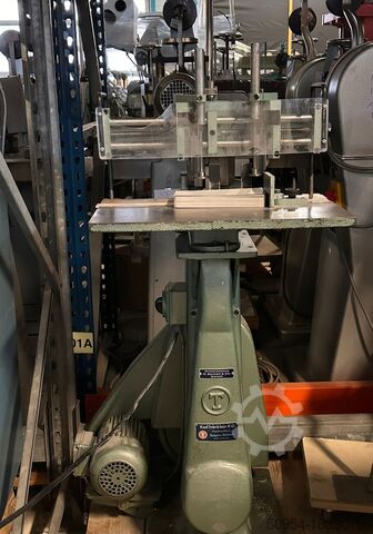 Dubbele hoekafrondmachine Karl Tränklein