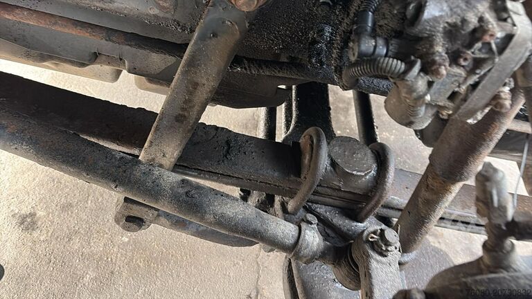 Chassis cab Renault Premium 250 (POMPE MANUELLE / MANUAL PUMP)