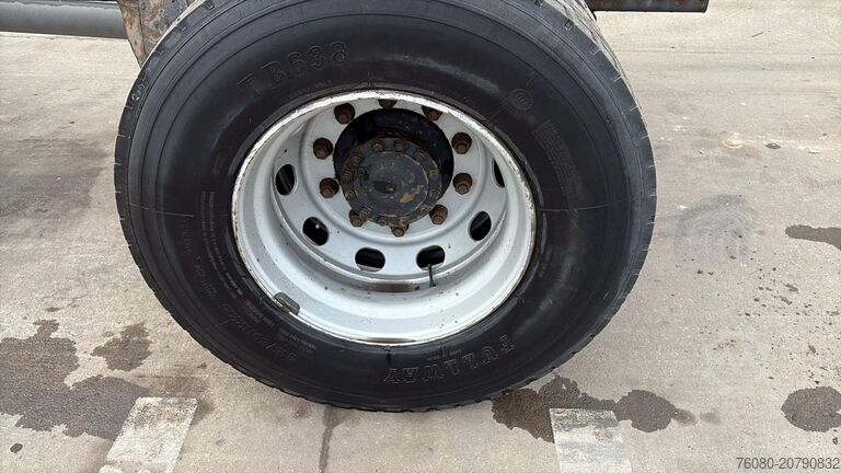 Chassis cab Renault Premium 250 (POMPE MANUELLE / MANUAL PUMP)