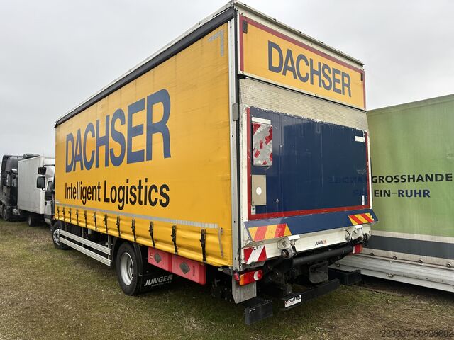 Samochód ciężarowy z plandeką typu platforma VOLVO FL 250