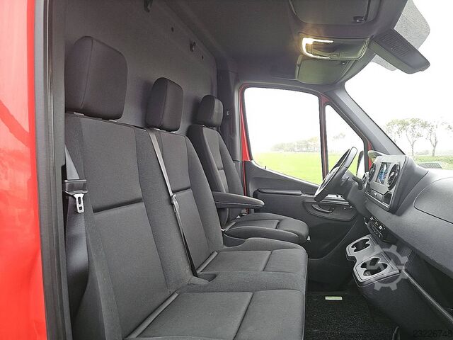 MERCEDES-BENZ SPRINTER 215 L1H1 | Otomatik | MBUX | Klima | 3 koltuklu | Atölye donanımı | Çok fonks MERCEDES-BENZ SPRINTER 215 L1H1 | Automaat | MBUX | Airco | 3...