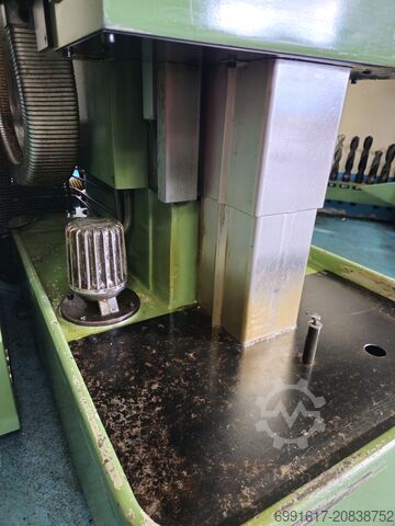 Freză de scule Deckel FP3A