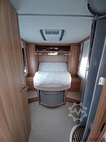 Caravan/camper Knaus TI700