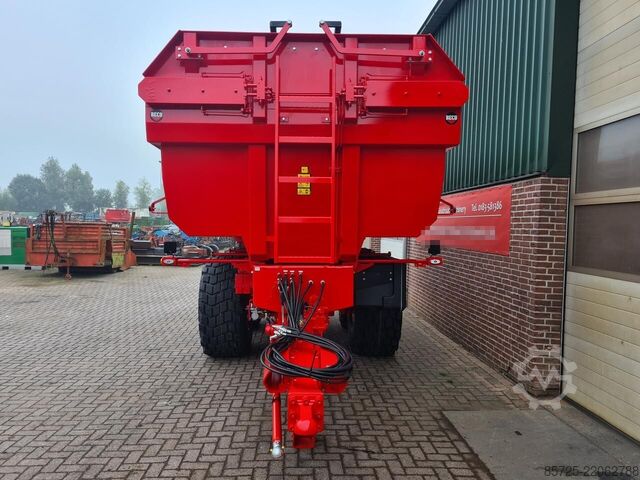 Beco Maxxim 240 XL direct uit voorraad! tractor trailer Beco Maxxim 240 XL direct uit voorraad!