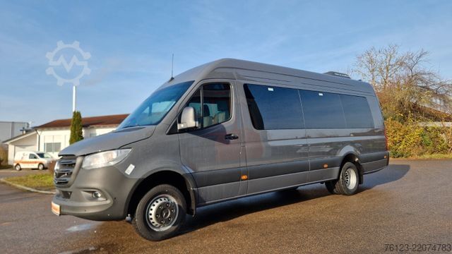 Minibus MERCEDES-BENZ 8 Sprinter Lord Light 22 Sitzer Vorlauffahrzeug
