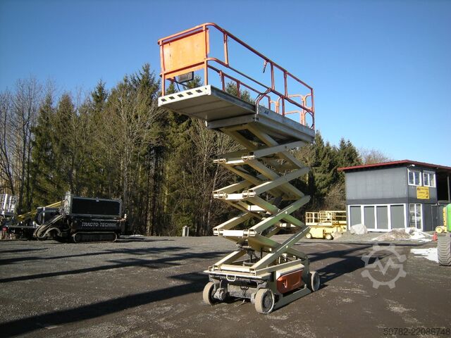 Podnośnik nożycowy JLG 3246 ES