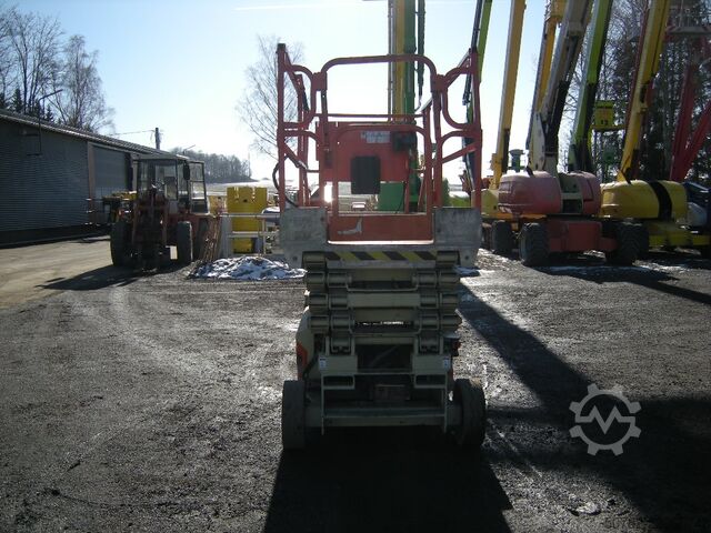 Podnośnik nożycowy JLG 3246 ES