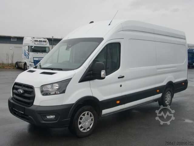 Dobozos furgon Ford Transit Trend 350 L4H3 Parktronic