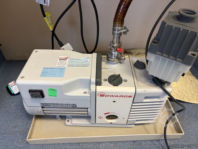 Gaschromatograaf-massaspectrometer Shimadzu GC-2010 PLUS / GCMS-QP2020 / AOC-5000