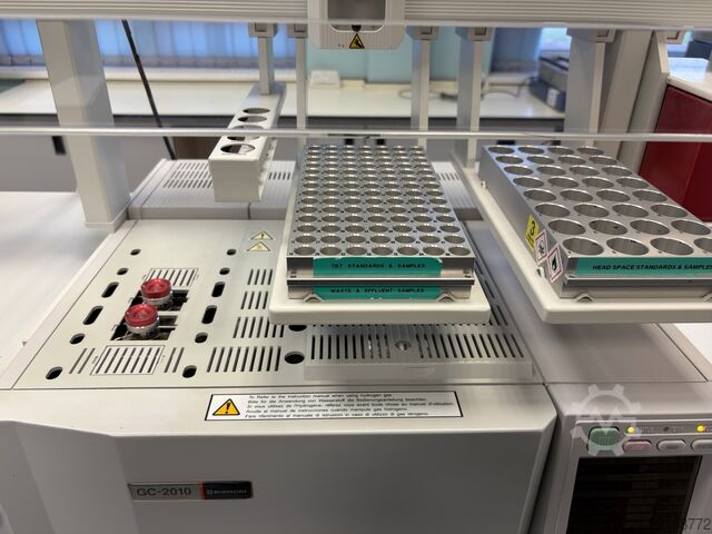 Gaschromatograaf-massaspectrometer Shimadzu GC-2010 PLUS / GCMS-QP2020 / AOC-5000