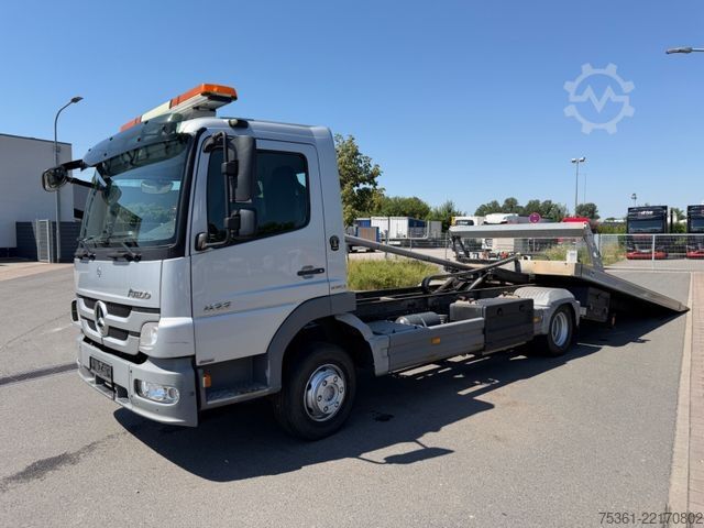 Çekici MERCEDES-BENZ Atego 822 Abschleppwagen Verschiebeplateau OMARS
