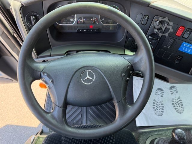 Çekici MERCEDES-BENZ Atego 822 Abschleppwagen Verschiebeplateau OMARS