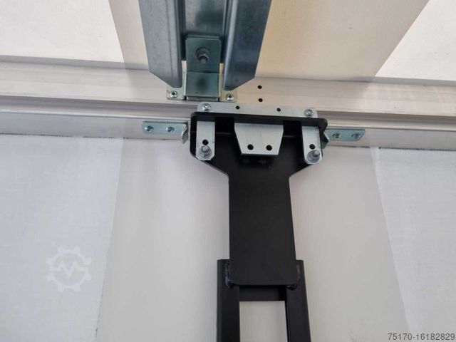 Kombi vozilo sa ceradom IVECO Eurocargo ML75E19/P LBW Klima Kamera